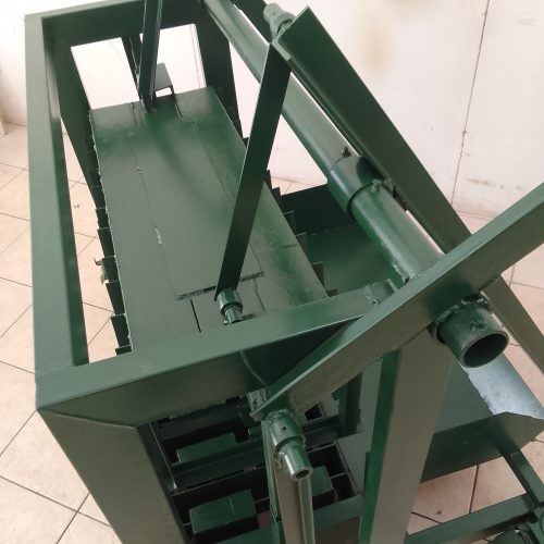 Manual Brick Machine